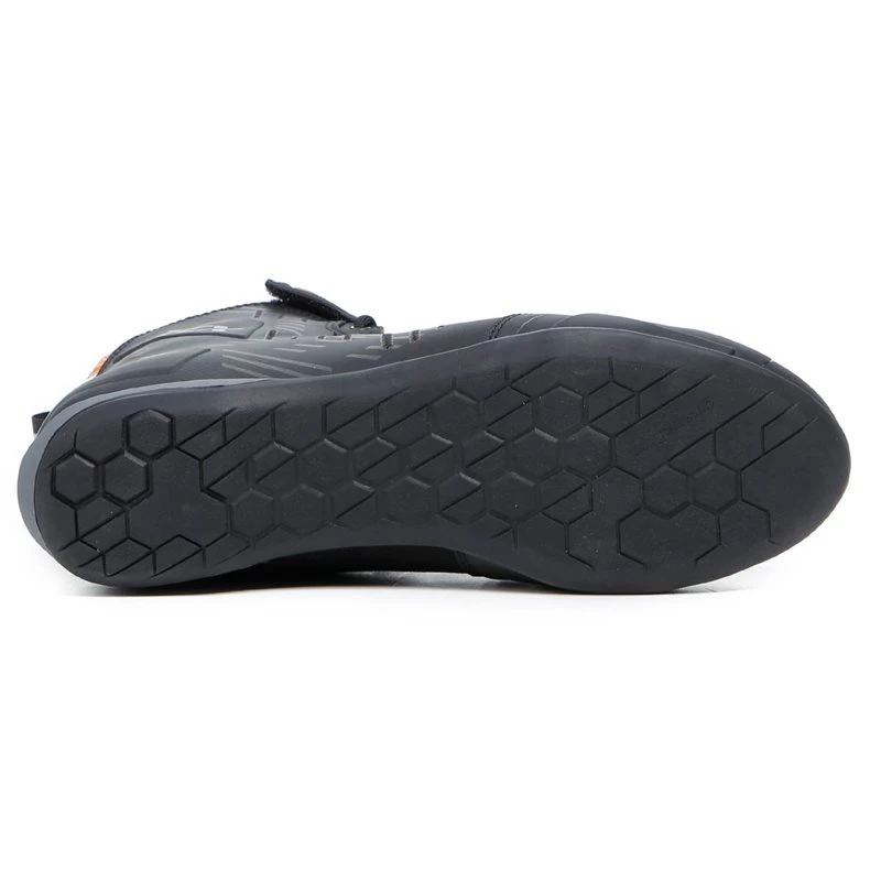 TCX R04D Waterproof Boot (Black) 4 TCX R04D Waterproof Boot (Black) - Image 4