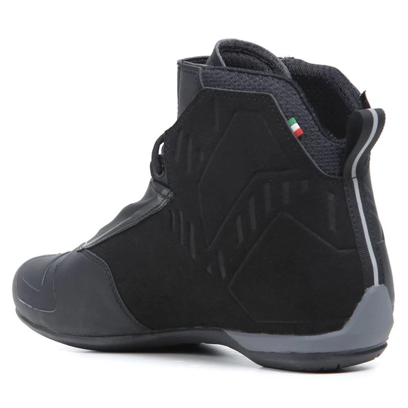 TCX R04D Waterproof Boot (Black) 5 TCX R04D Waterproof Boot (Black) - Image 5